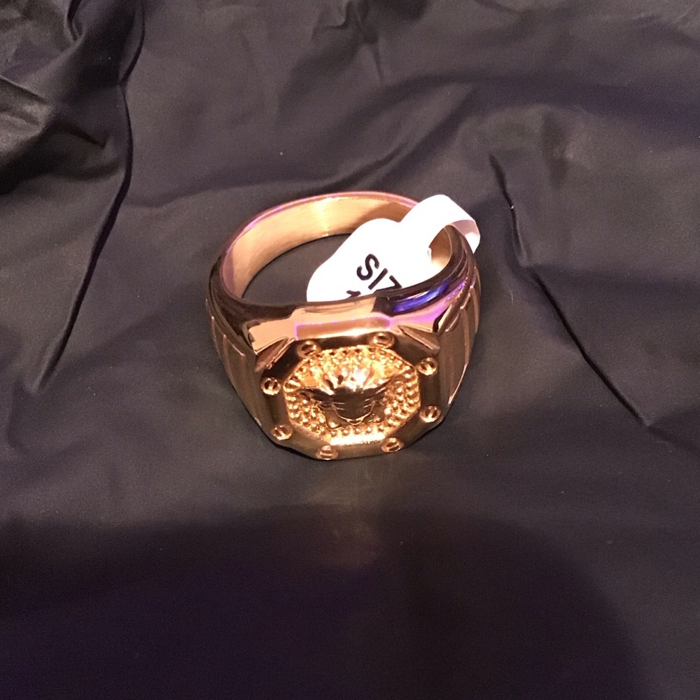 Gold Men's Ring